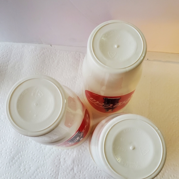 Vintage, Coca-Cola 32OZ Pack of 3 Plastic Restaurant Style Cups 2003. USED - Picture 4 of 4